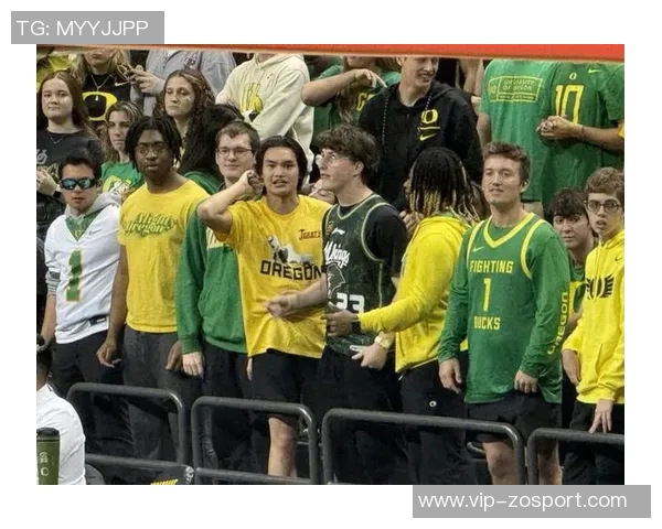 俄勒冈大学现场同曦球迷热情助威林葳标语引发关注 俄勒冈大学现场同曦球迷热情助威林葳标语引发关注