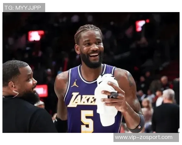 艾顿称赞詹姆斯传球能力只需出现在正确位置即可接到精准助攻